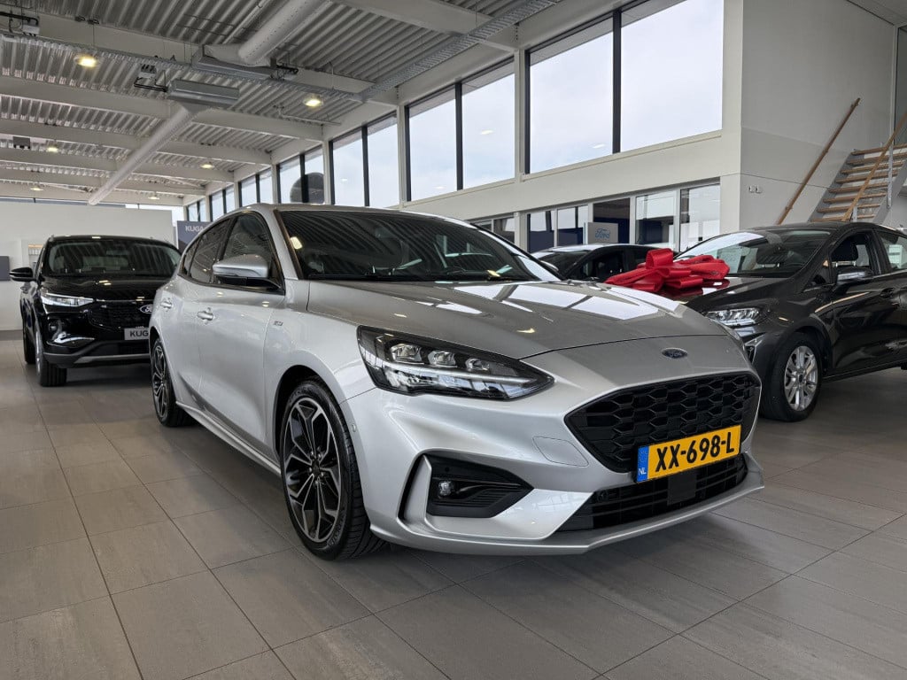 Ford Focus 1.0 ecoboost st line business 18'' | matrix led | acc | lane ass