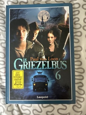 Boek De Griezelbus