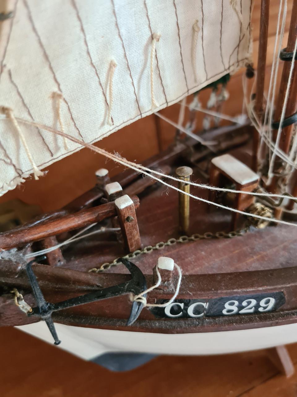 Zeer mooi gedetailleerd model van een zeilboot, type CC 829