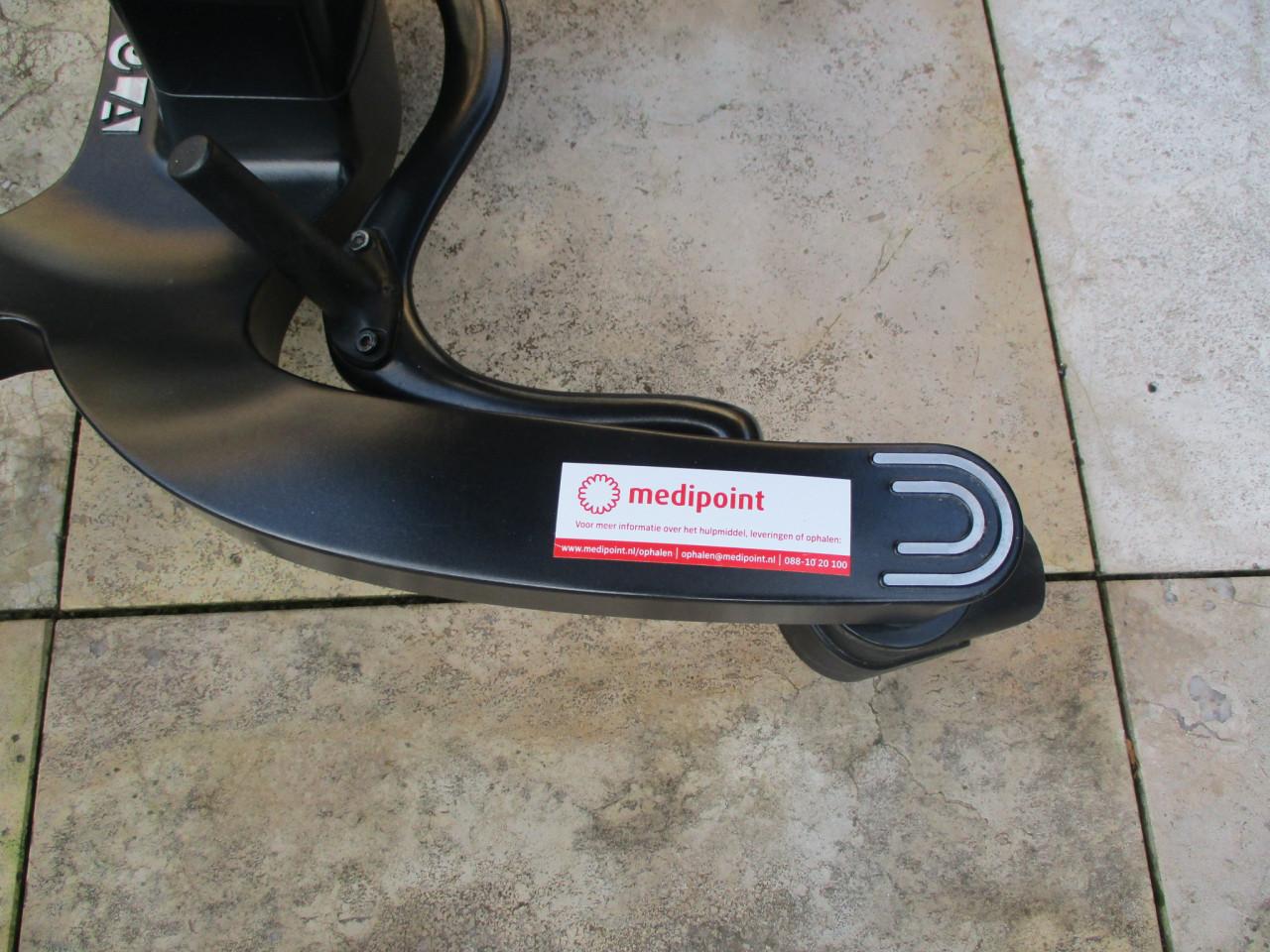 Zgan Vela Tango 700 EB Trippelstoel met elektrisch hoog-laag bediening