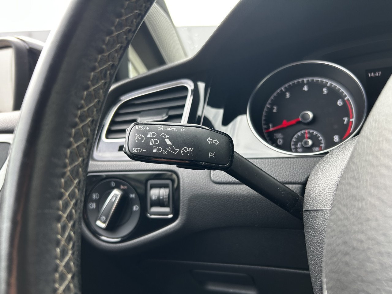Volkswagen Golf 7 1.2 TSI/R-LINE/APK/CRUISE CONTR/ISO-FIX/
