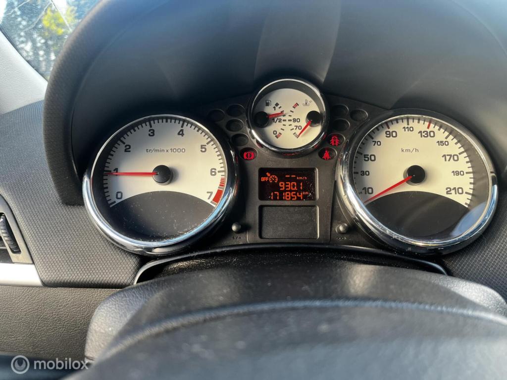 Peugeot 207 1.6 vti sportium