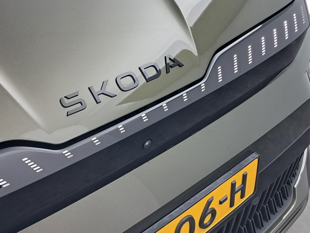 Skoda Enyaq Iv sportline elektromotor 210 kw / 286 pk suv elektri