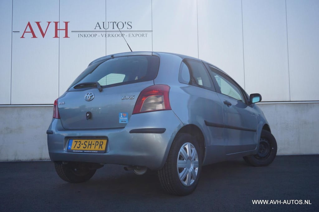 Toyota Yaris 1.0 vvti terra