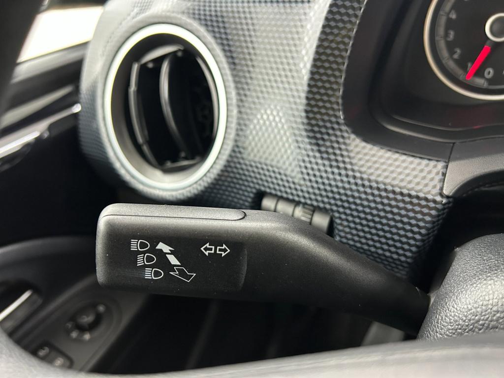 Volkswagen UP! occasion 1.0 bmt move up! | zwart | tweedehands volkswagen u
