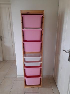 Trofast vakkenkast  176 x 30 x 45 (in goede nette staat )