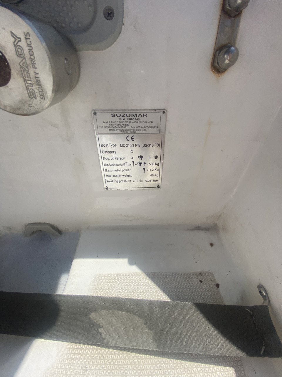 Suzumar 320 Rib met console te Koop!