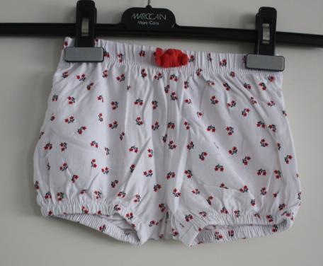 Wit met bloemetjes broekje  maat 86