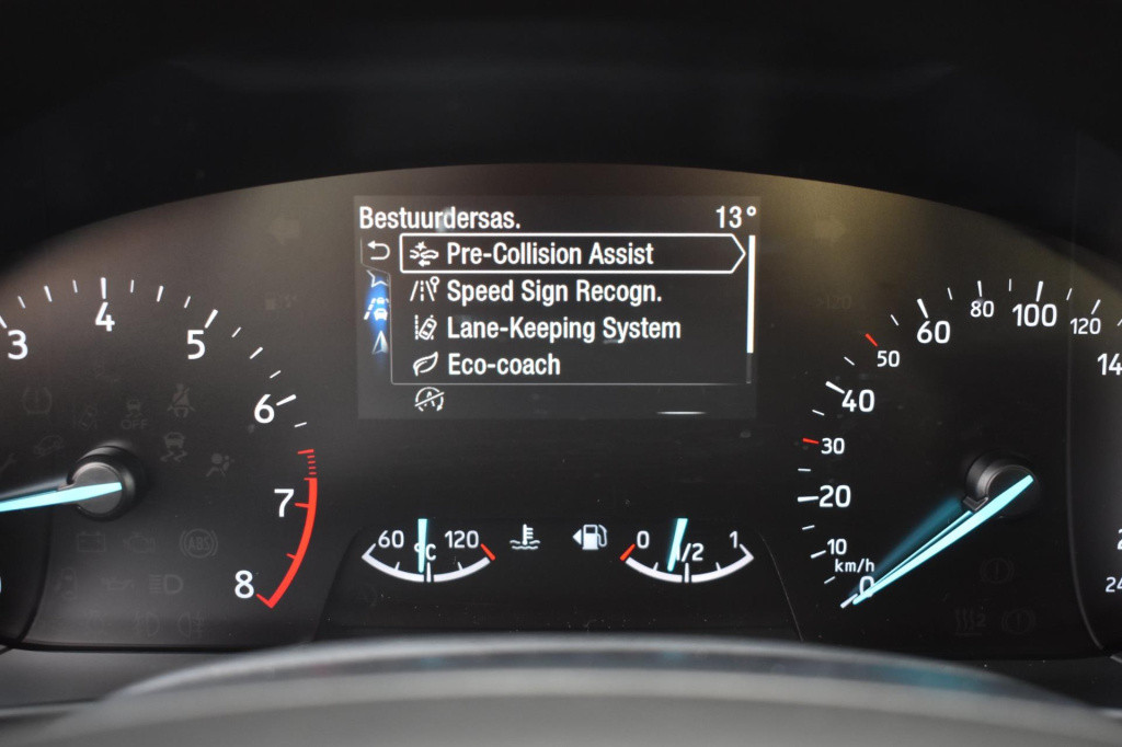 Ford Focus wagon 1.0 ecoboost hybrid st line | panoramadak | apple carplay 