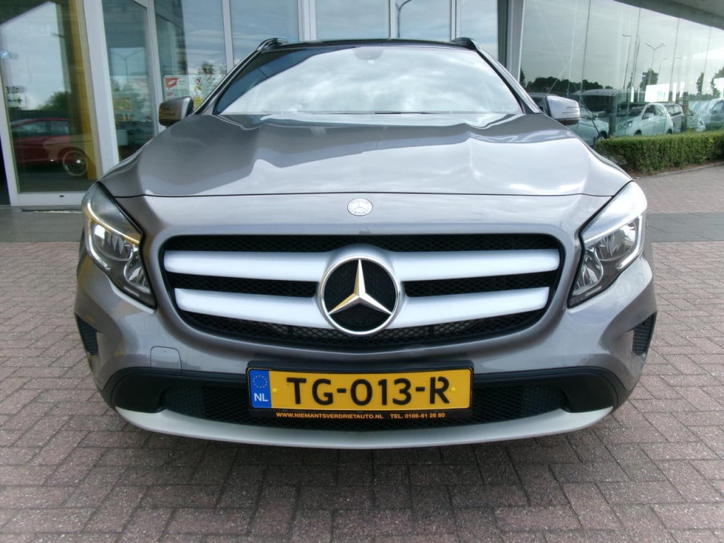 Mercedes-Benz Gla-klasse 200 automaat, cruise.contr., pano, leer, trekhaak