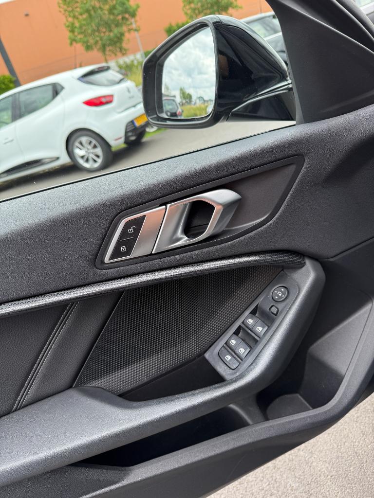 BMW 1 Serie 118i high executive - automaat