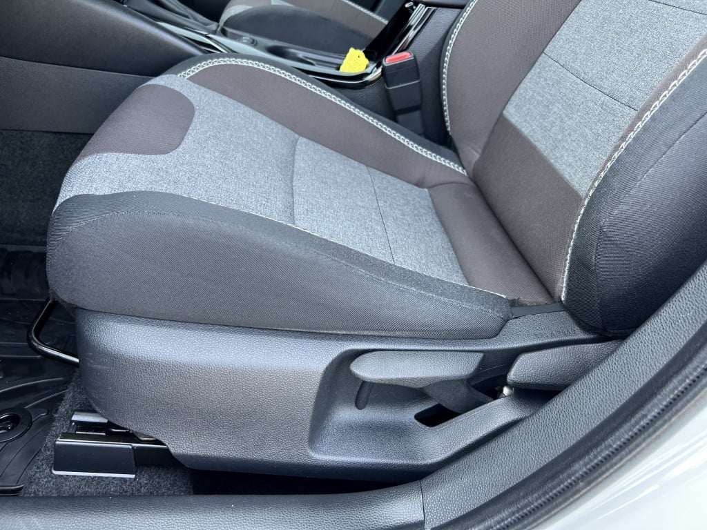 Toyota Corolla Touring Sports 1.8 hybrid trek