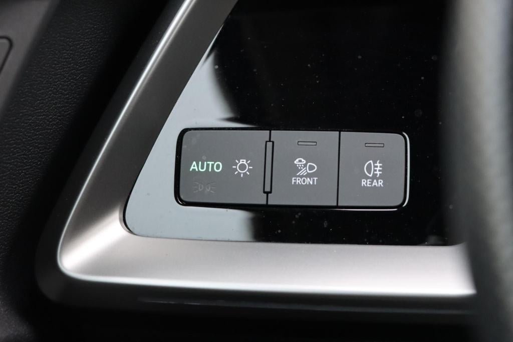 Audi A3 limousine 35 tfsi s-line edition 150pk s-tronic