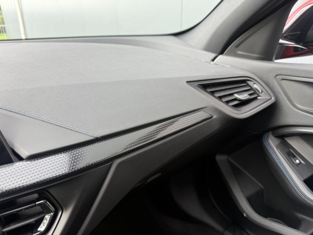 BMW 1 Serie 118i 136pk automaat high executive m-sportpakket 5-drs
