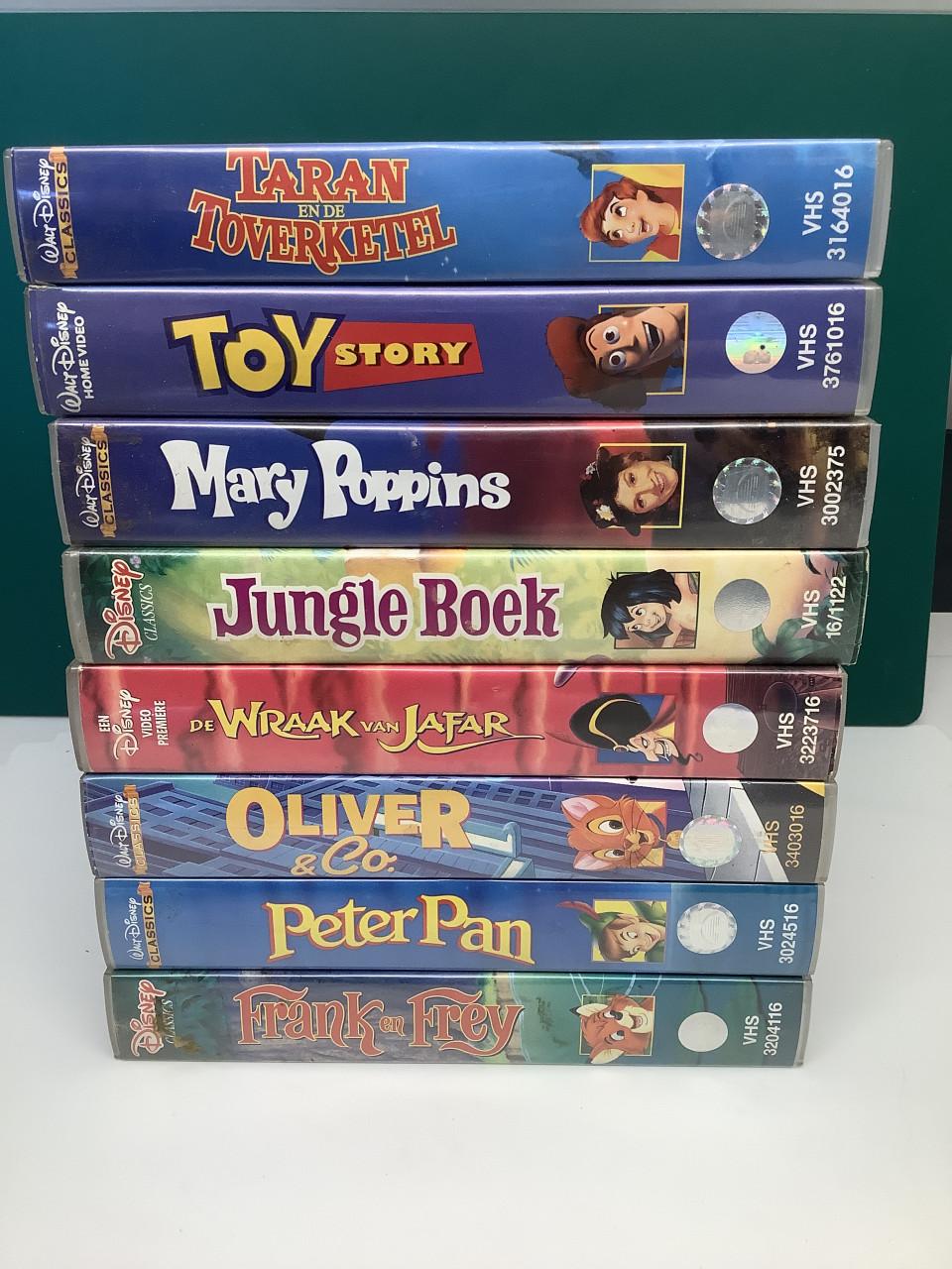 Videorecorder JVC + veel Walt Disney films en Star Wars trilogie VHS banden