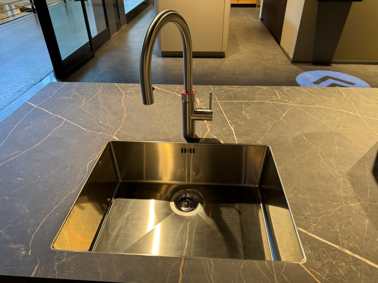 HOEKKEUKEN KVIK PRATO DARK GREY met X module