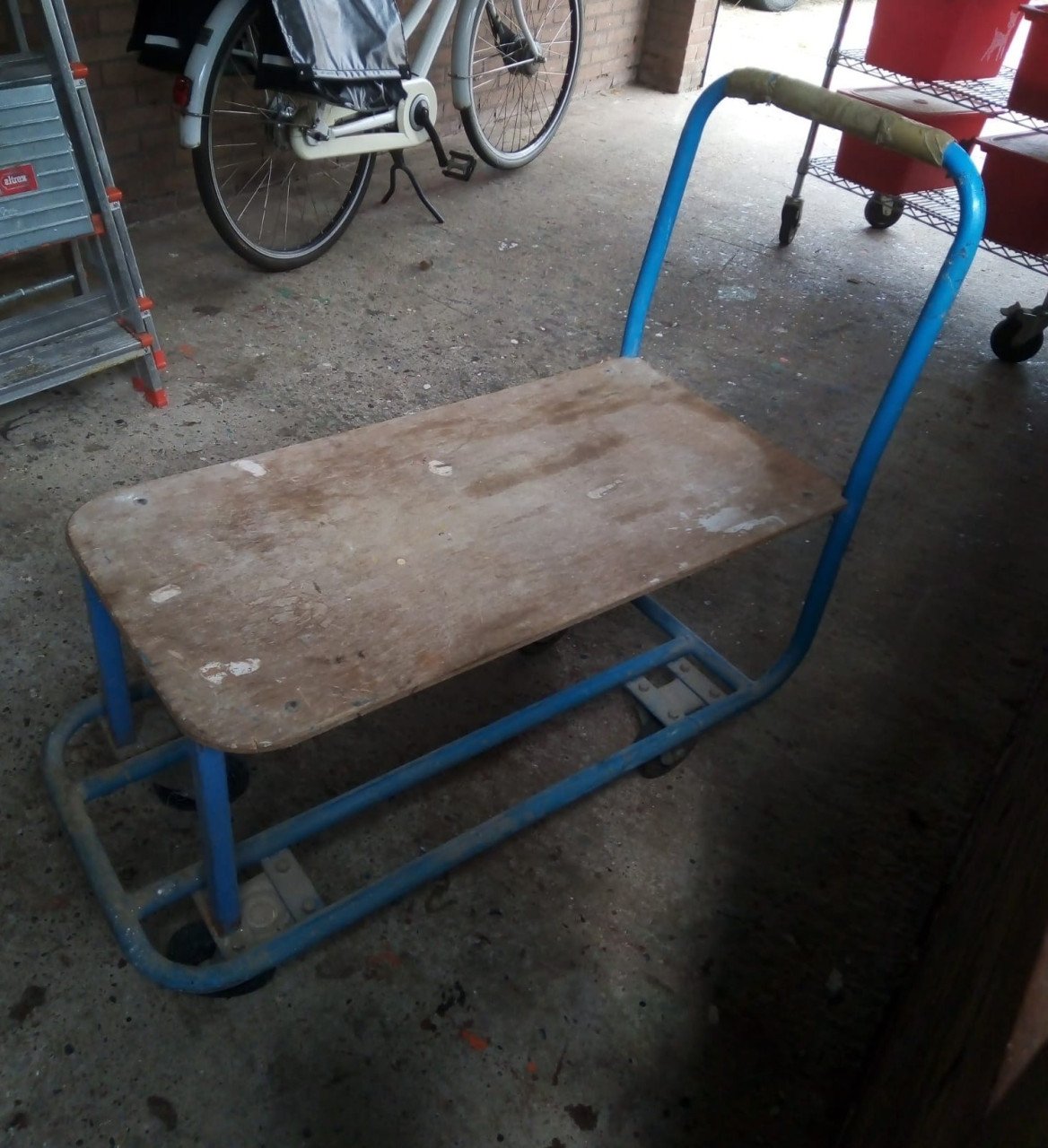 Te koop stevig transsport karretje €25,-