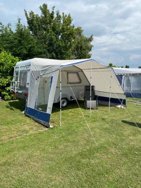 Kip Orbit 37 caravan