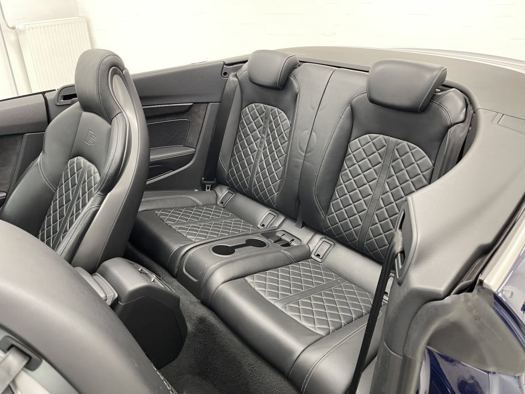 Audi S5 cabriolet 3.0 tfsi quattro pl+ | b&o | trekhaak | massage |