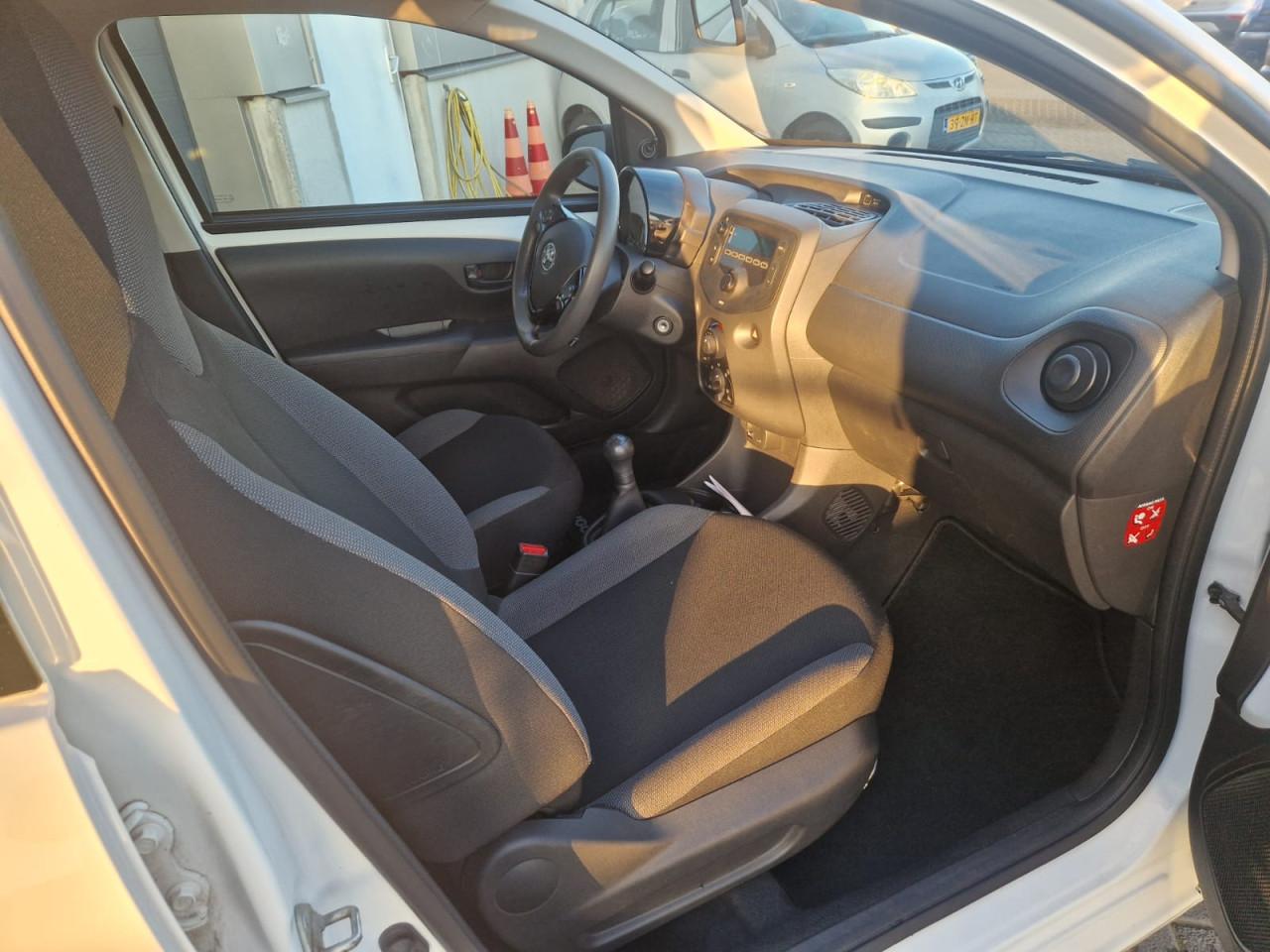 TE KOOP TOYOTA AYGO 1.0 VVT -I-X FUN EURO 6 ZUINIGHEIDSLABEL B