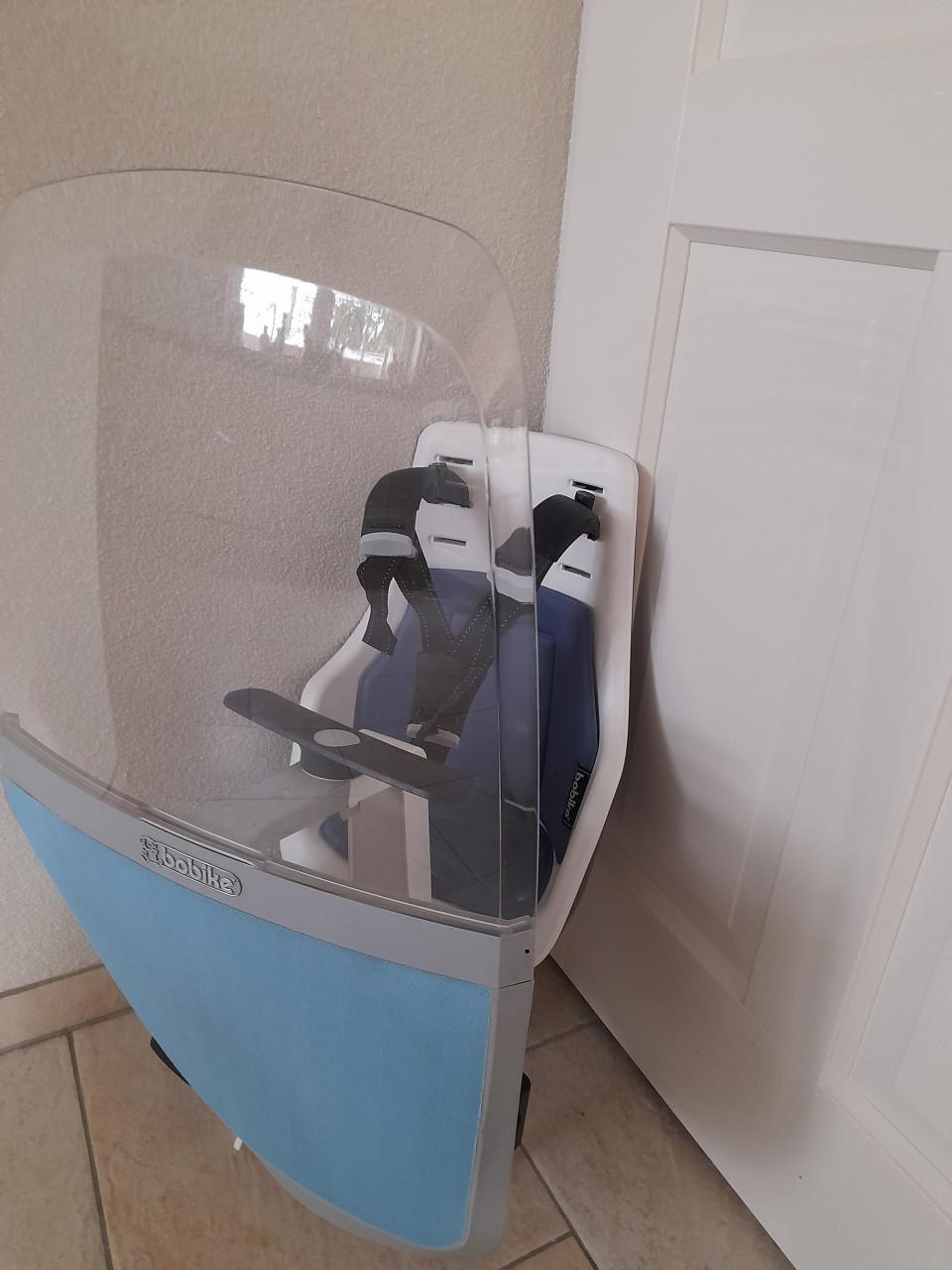 Bobike Fietsstoeltje  (MINI) (met scherm (in goede nette staat )