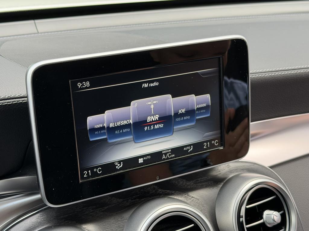 Mercedes-Benz Glc 250 4matic amg line i camera i stoelverwarming i lederen 