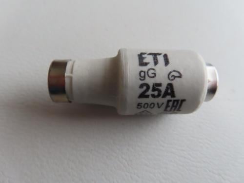 Zekering ETI Dll 25A 500V 5 stuks €.2,50