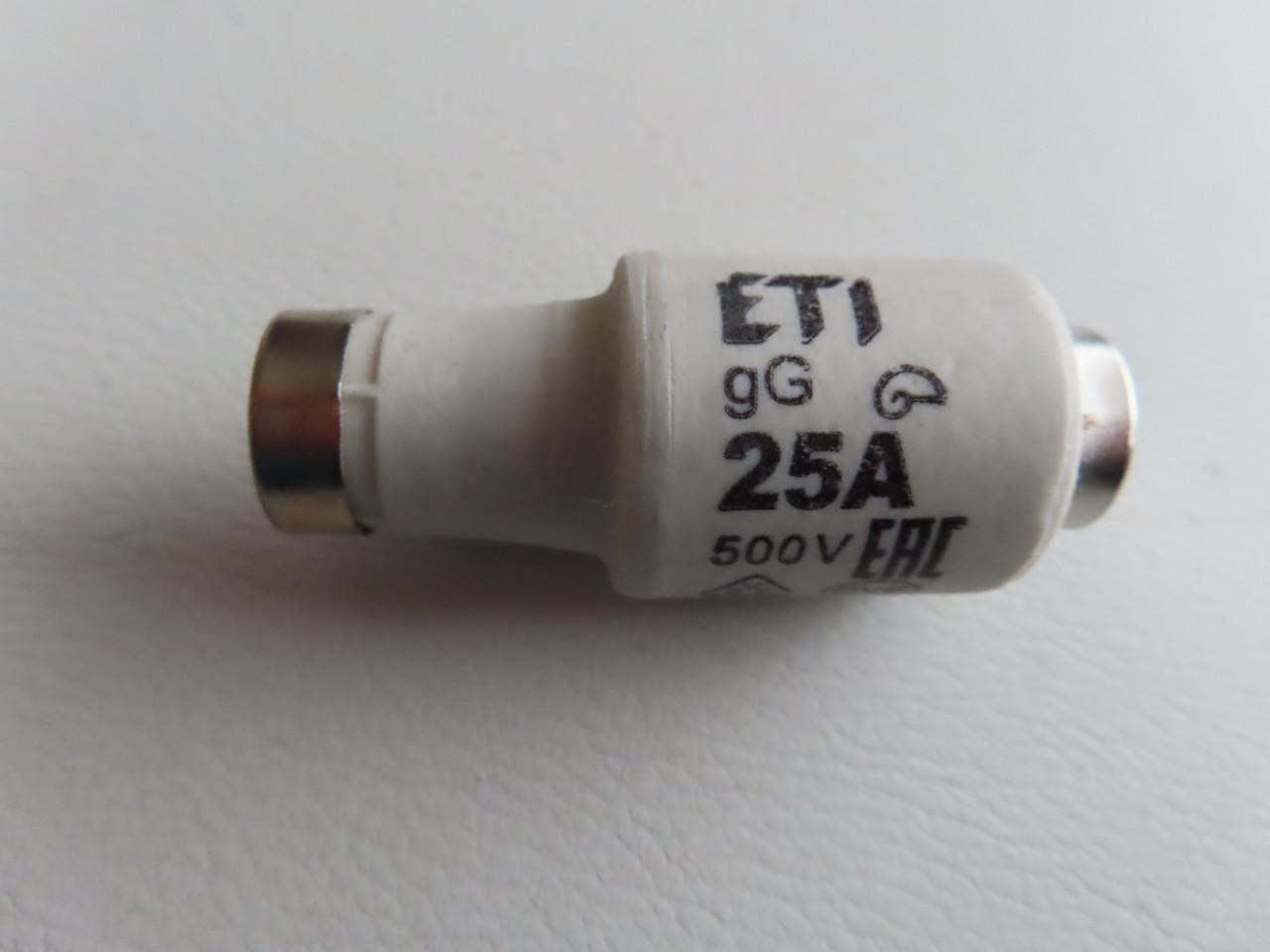 Zekering ETI Dll 25A 500V 5 stuks €.2,50