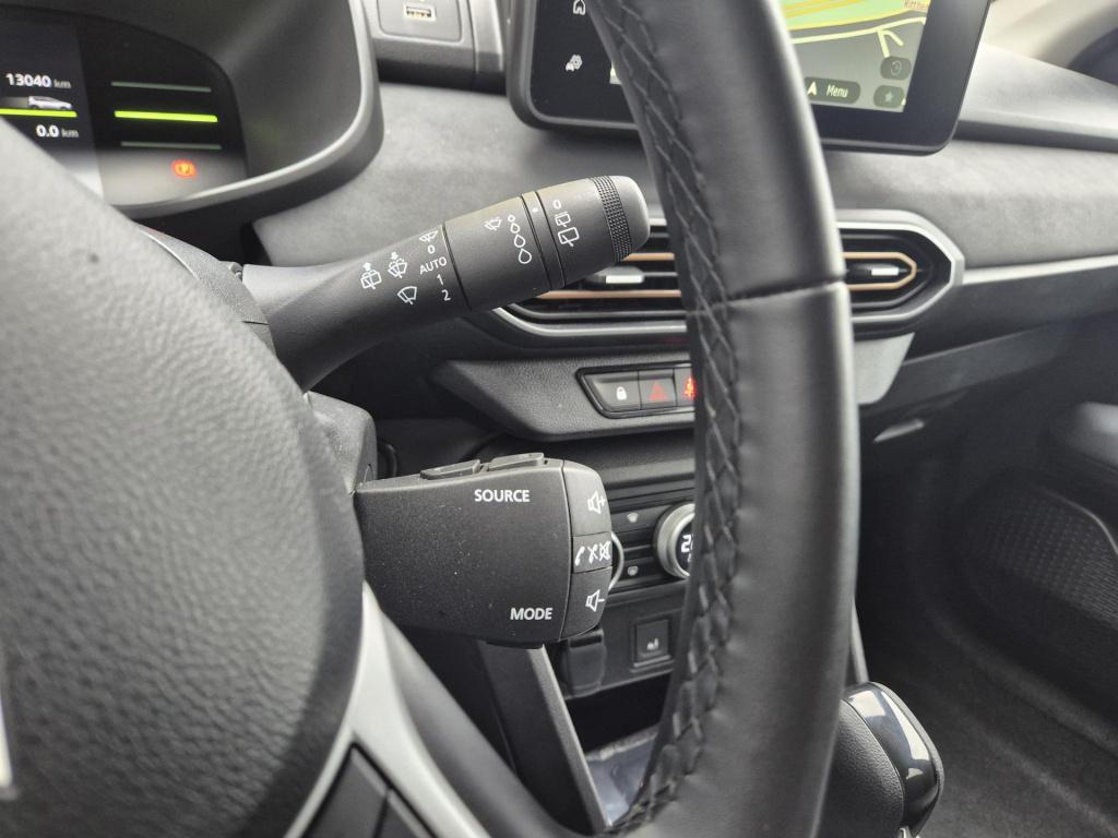 Dacia Jogger 1.6 hybrid automaat 140 extreme 7 pers. camera, blind spot det