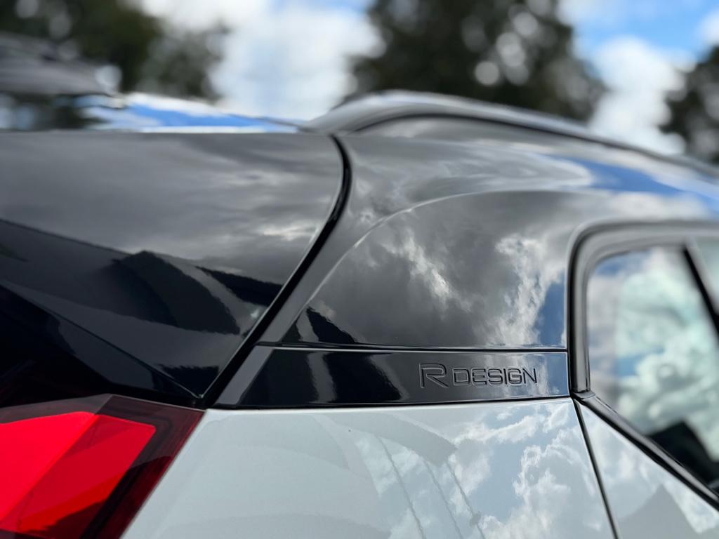 Volvo XC40 1.5 t3 r-design * harman/kardon * trekhaak