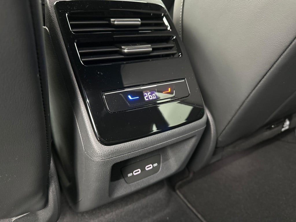 Volkswagen Id.7 pro business (1) 77 kwh accu, 210 kw / 286 pk lim
