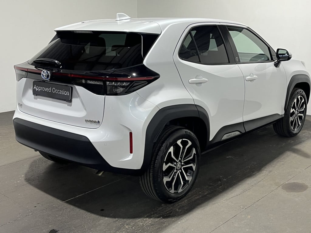 Toyota Yaris Cross dynamic | navi | pdc | bsm |