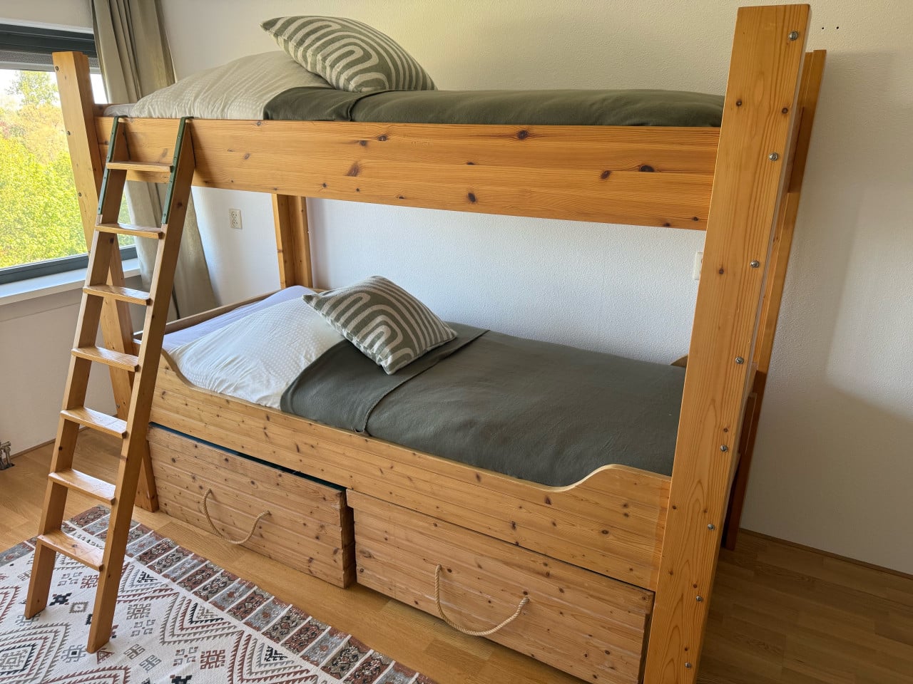 Stapelbed gratis op te halen!