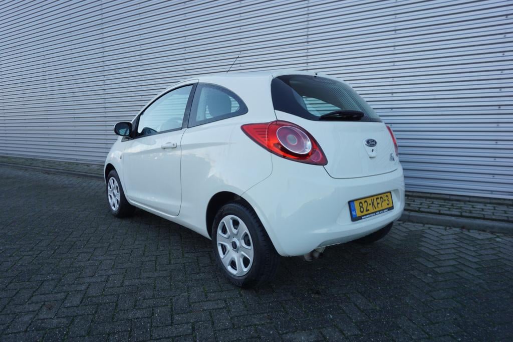 Ford KA 1.2 titanium airco / elektr. ramen / nap / apk t/m 18-11-2026