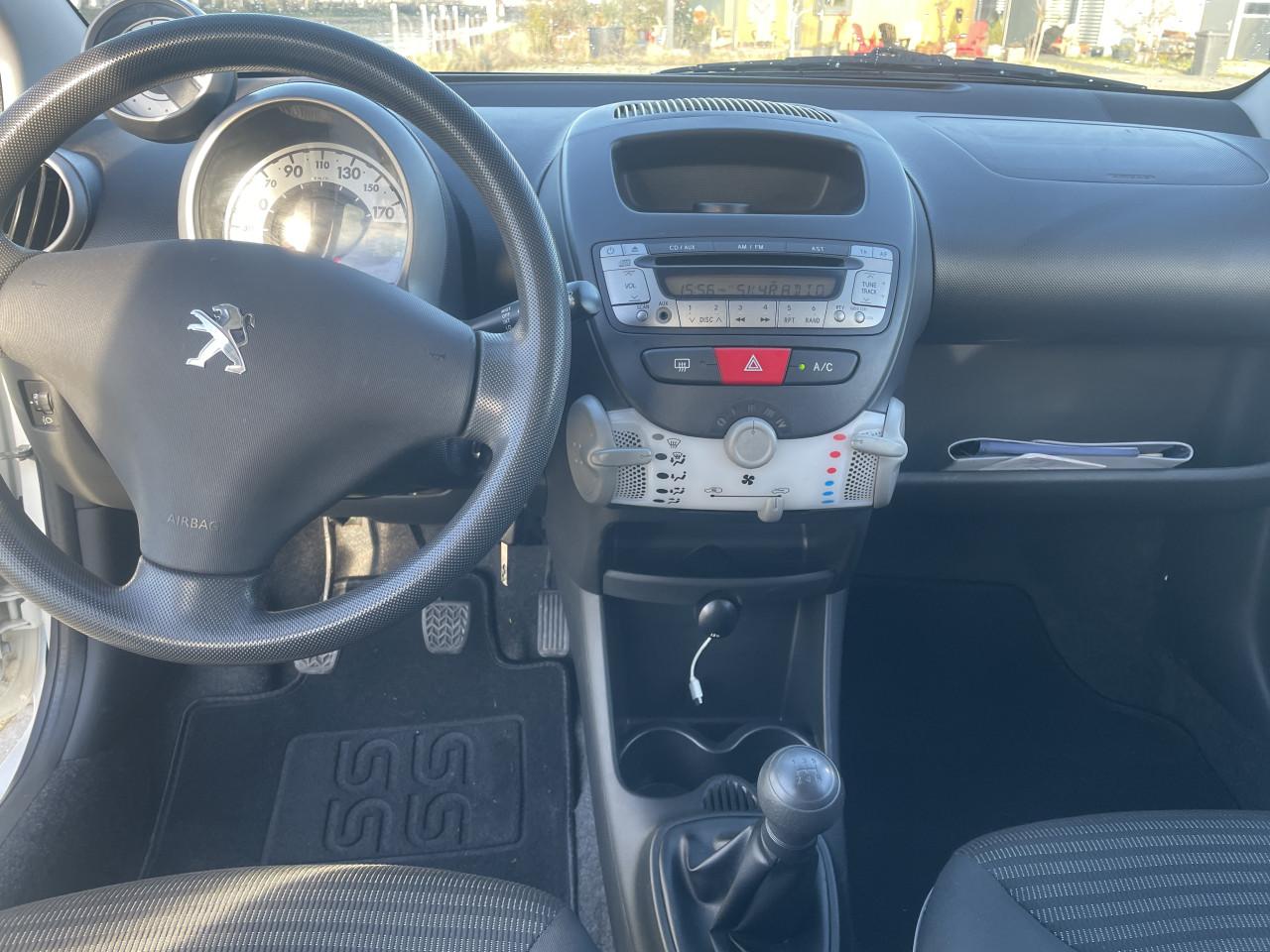 Peugeot 107 1.0 active 5 deurs 79000km