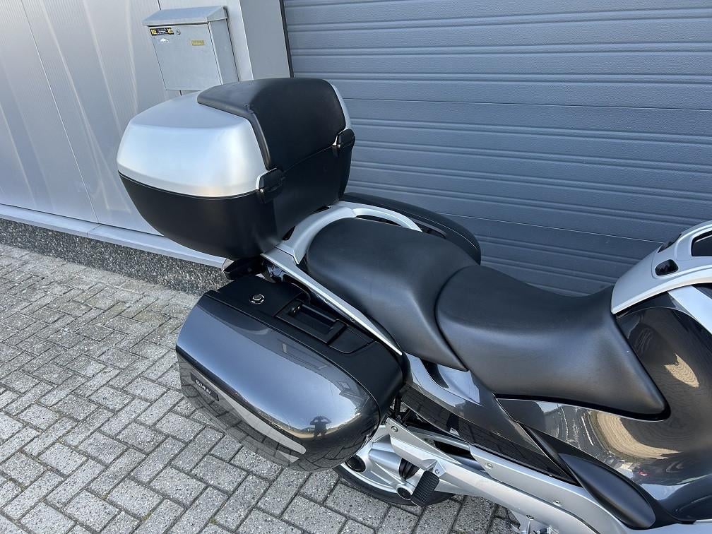 BMW R1200RT, 2010 met 88 dkm, topkoffer, cruisecontrol, zadelverw etc €5750