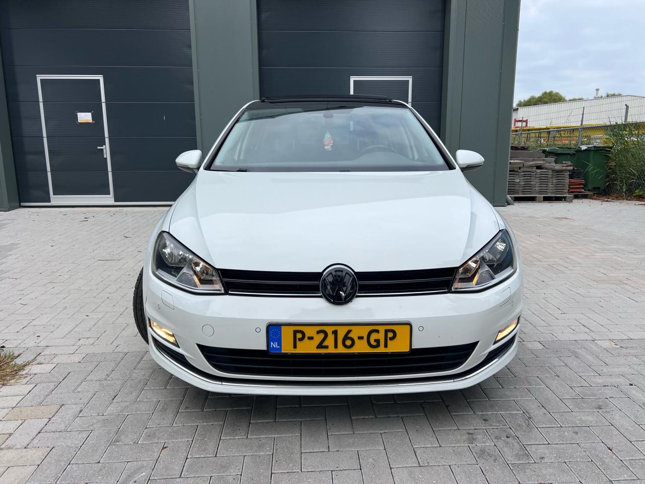 Volkswagen Golf 1.4TSI ACT Pano/PDC/Lounge