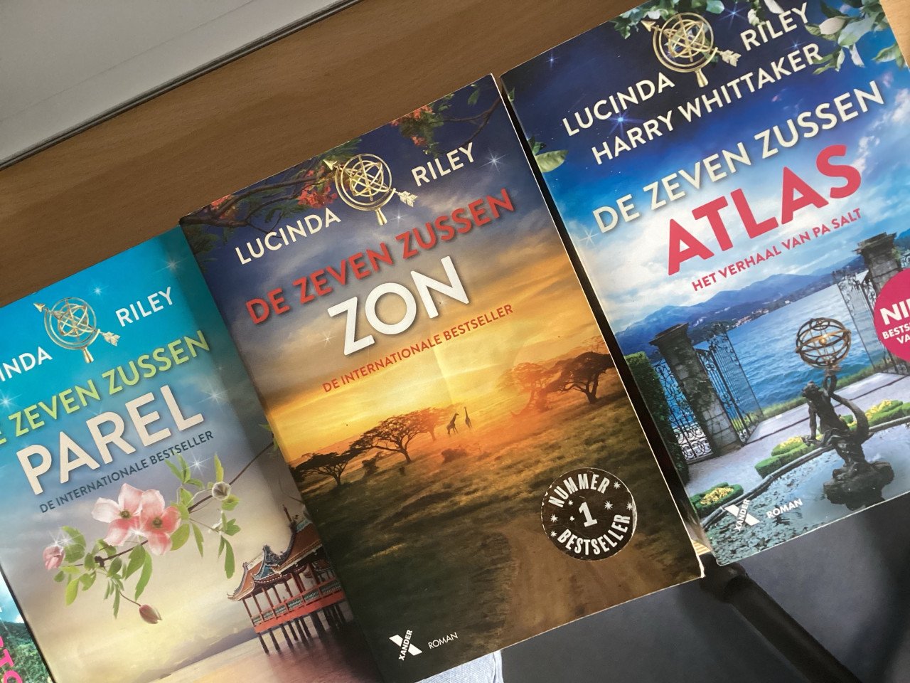Lucinda Riley: De zeven zussen. 5 delen