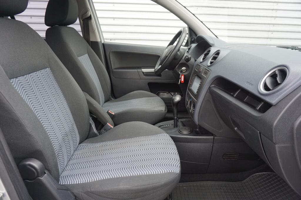 Ford Fusion 1.6-16v futura automaat - airco / navi / cruise / elektr. ramen