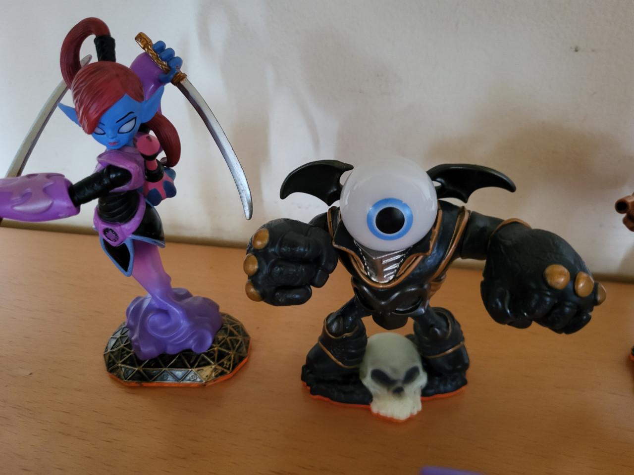 14 skylanders