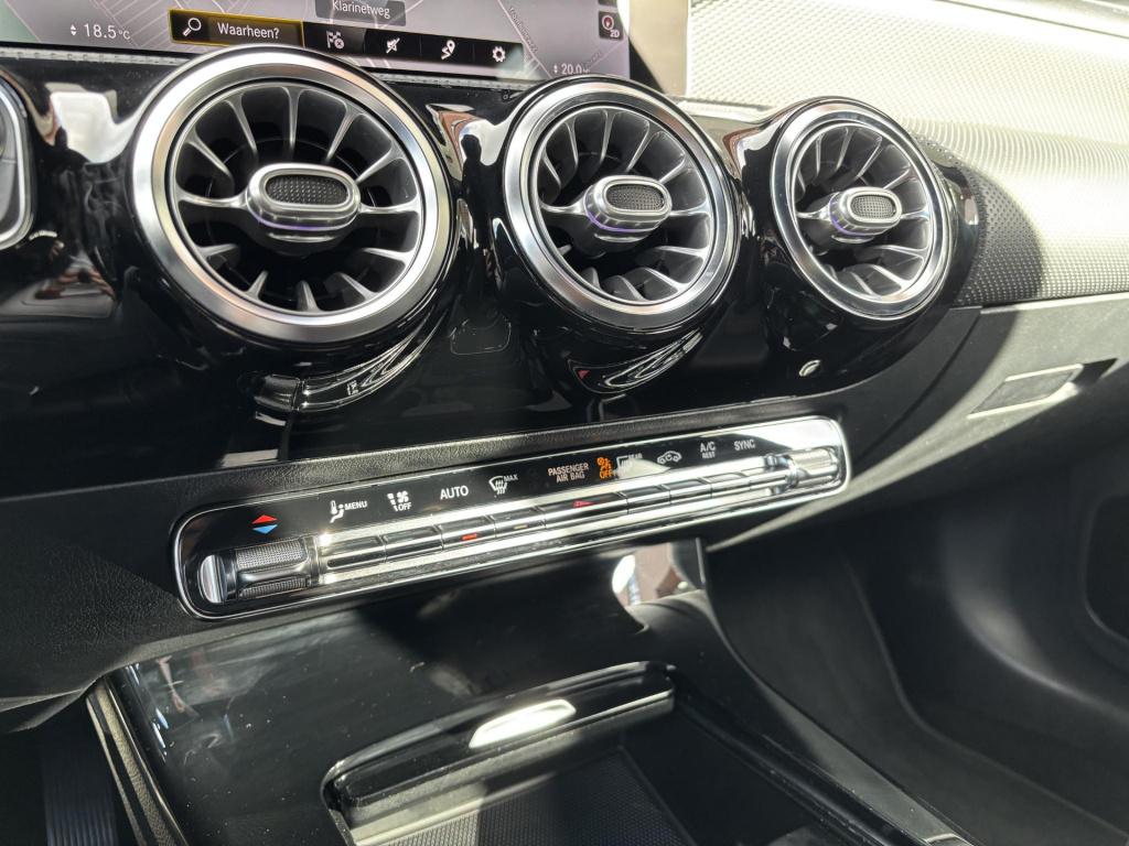 Mercedes-Benz Cla shooting brake 200 business solution luxury