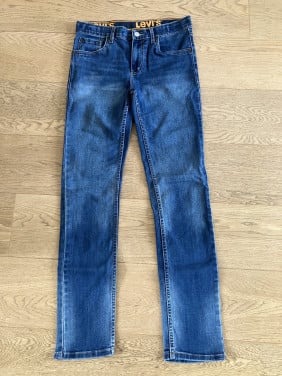 Nieuwe jongens jeans van Levi’s, model 510.