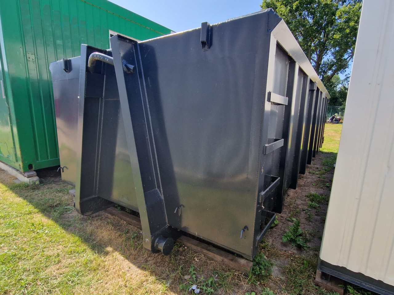 18m3 haakarm container / puinbak / afvalcontainers te koop