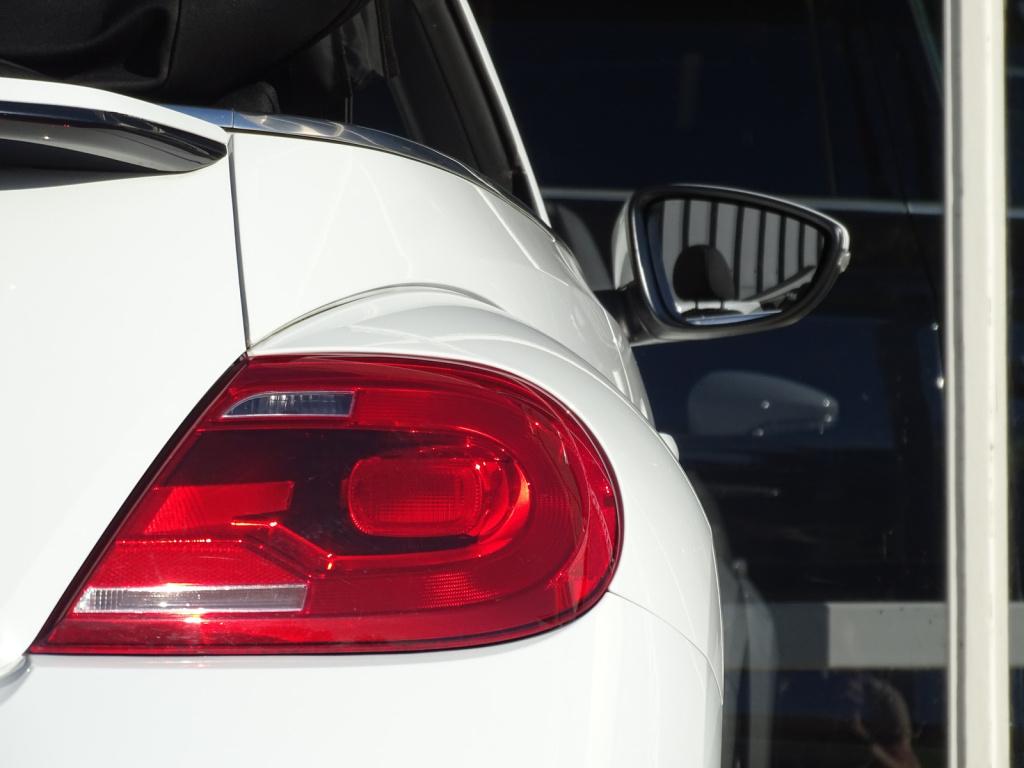 Volkswagen New Beetle cabriolet 1.2 tsi design bluemotion
