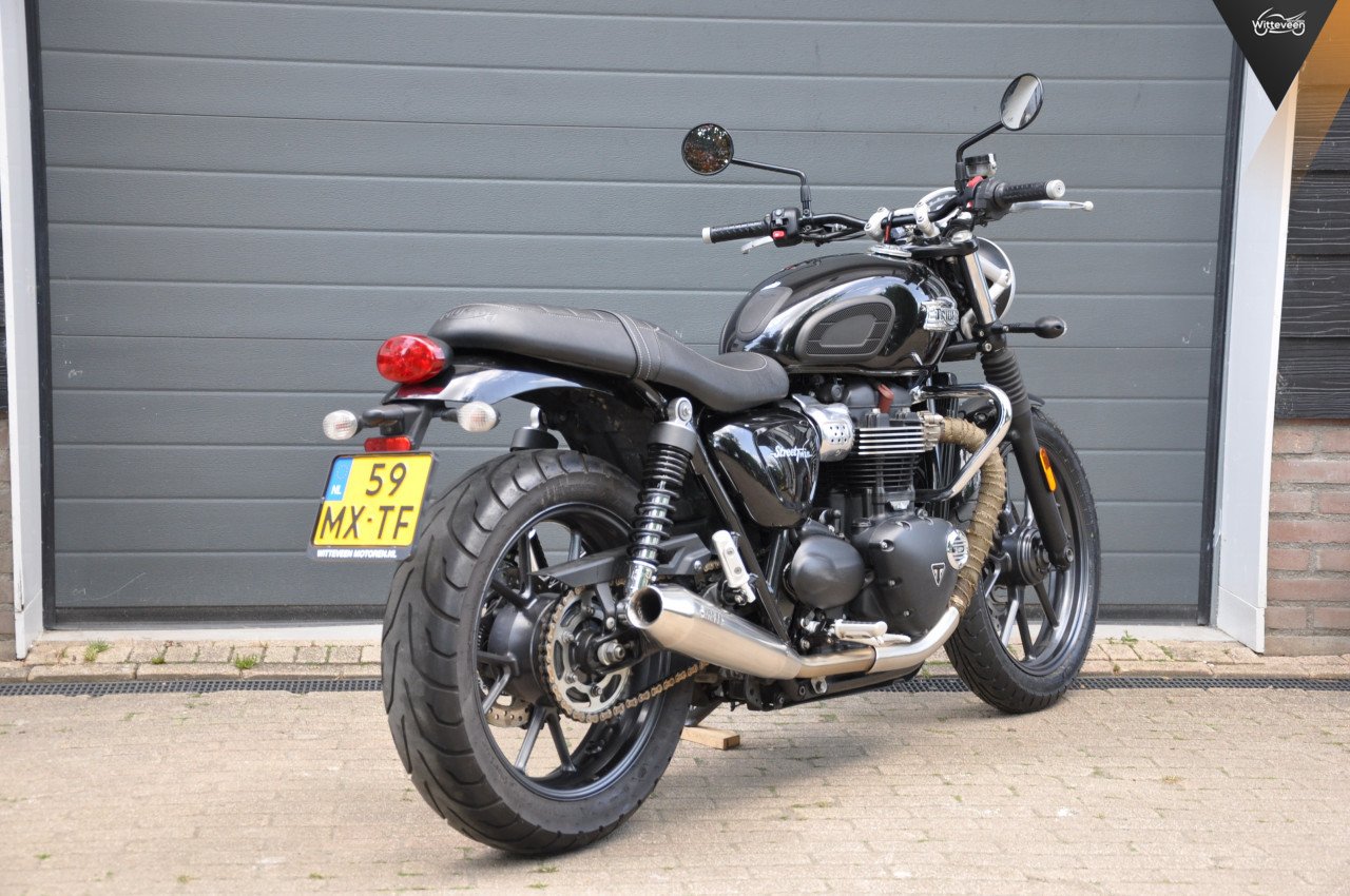 Triumph Street Twin 900