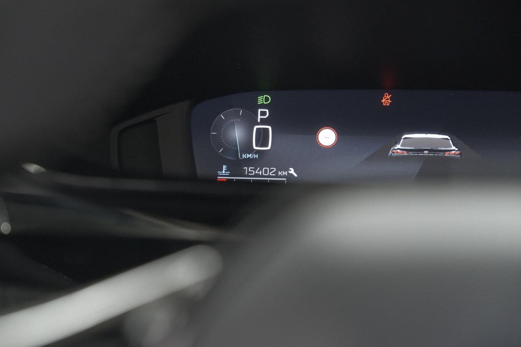 Peugeot 408 1.2 hybrid 136 e-dsc6 allure | 360 camera | navigatie | parkeer