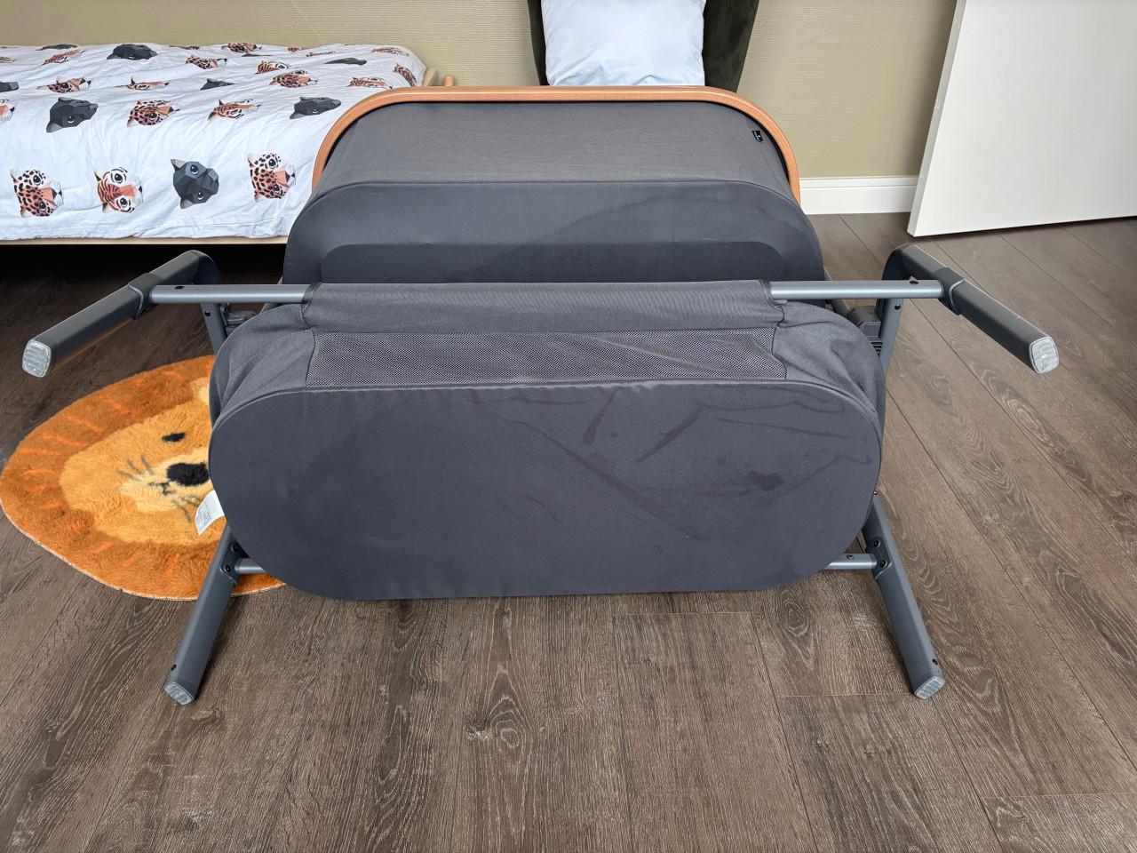 Maxi Cosi Iora co-sleeper grijs