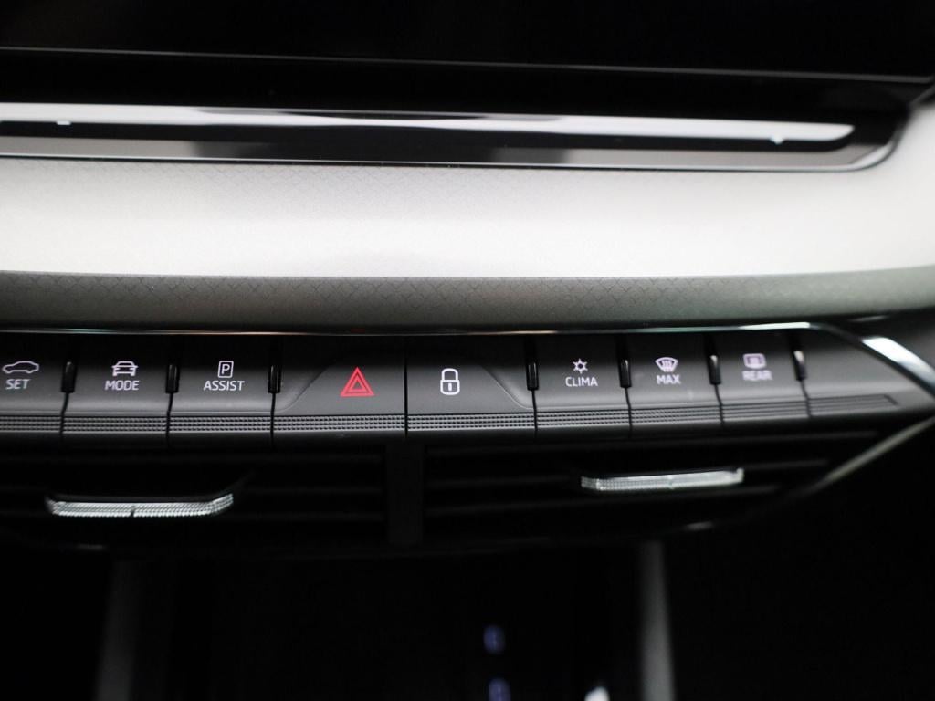 Skoda Octavia 1.0 tsi business edition | apple carplay / android auto | nav