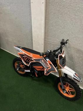 Nieuwe crossmotor voor kinderen
