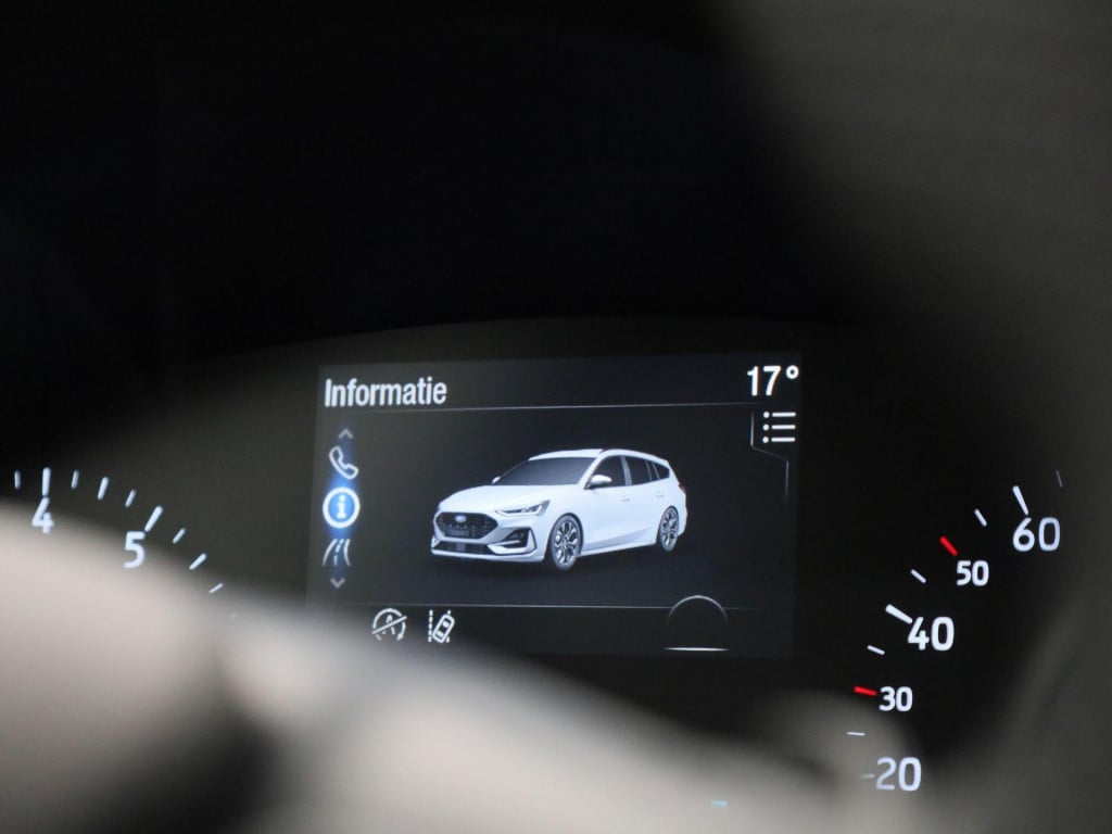Ford Focus wagon 1.0 ecoboost hybrid st-line aut. | winterpack | climate co